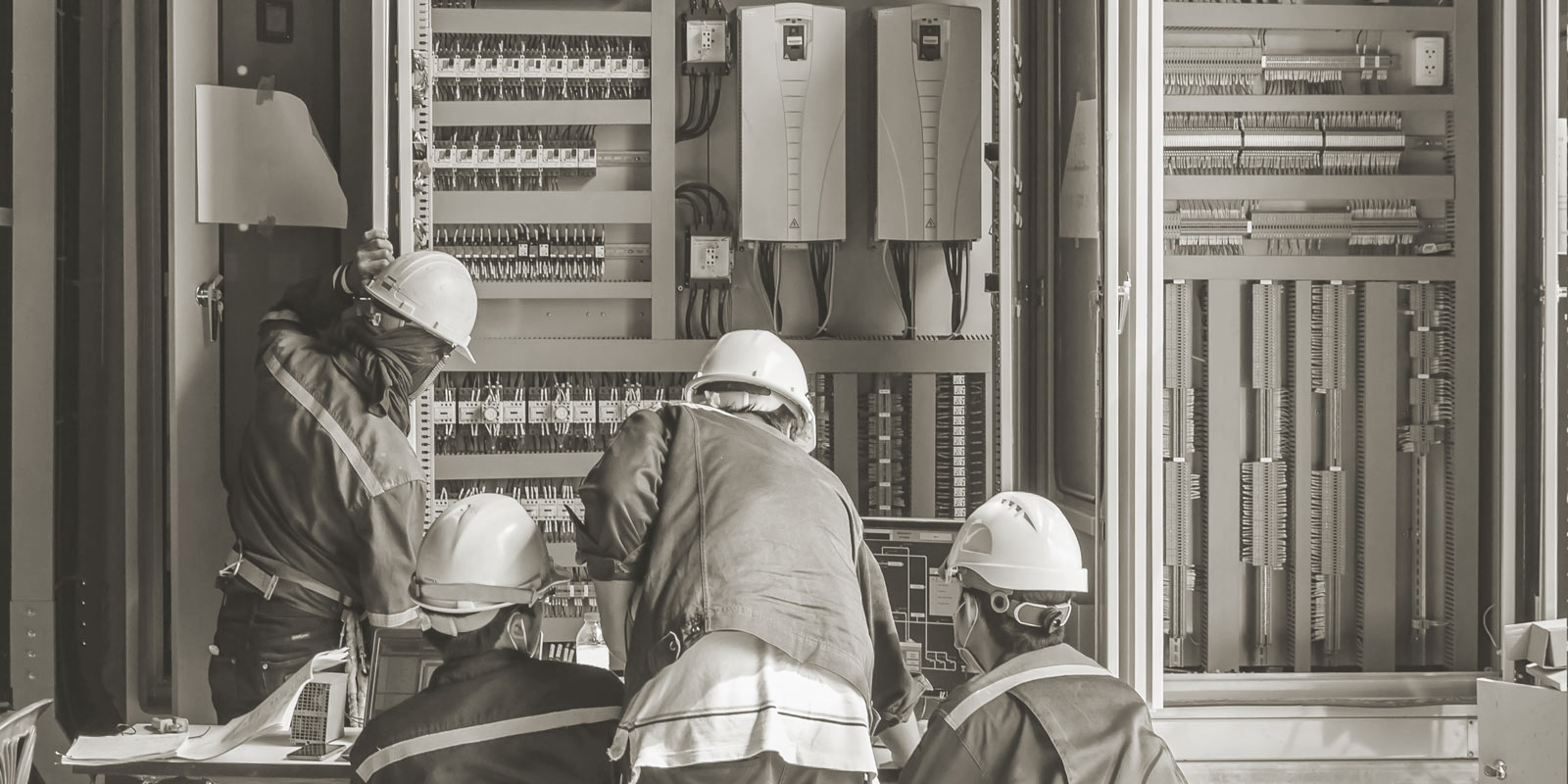 workers on panel